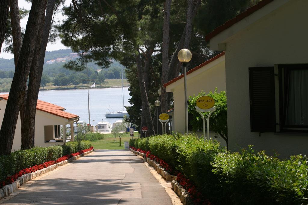 Apartments Galijot Plava Laguna Poreč Exterior foto