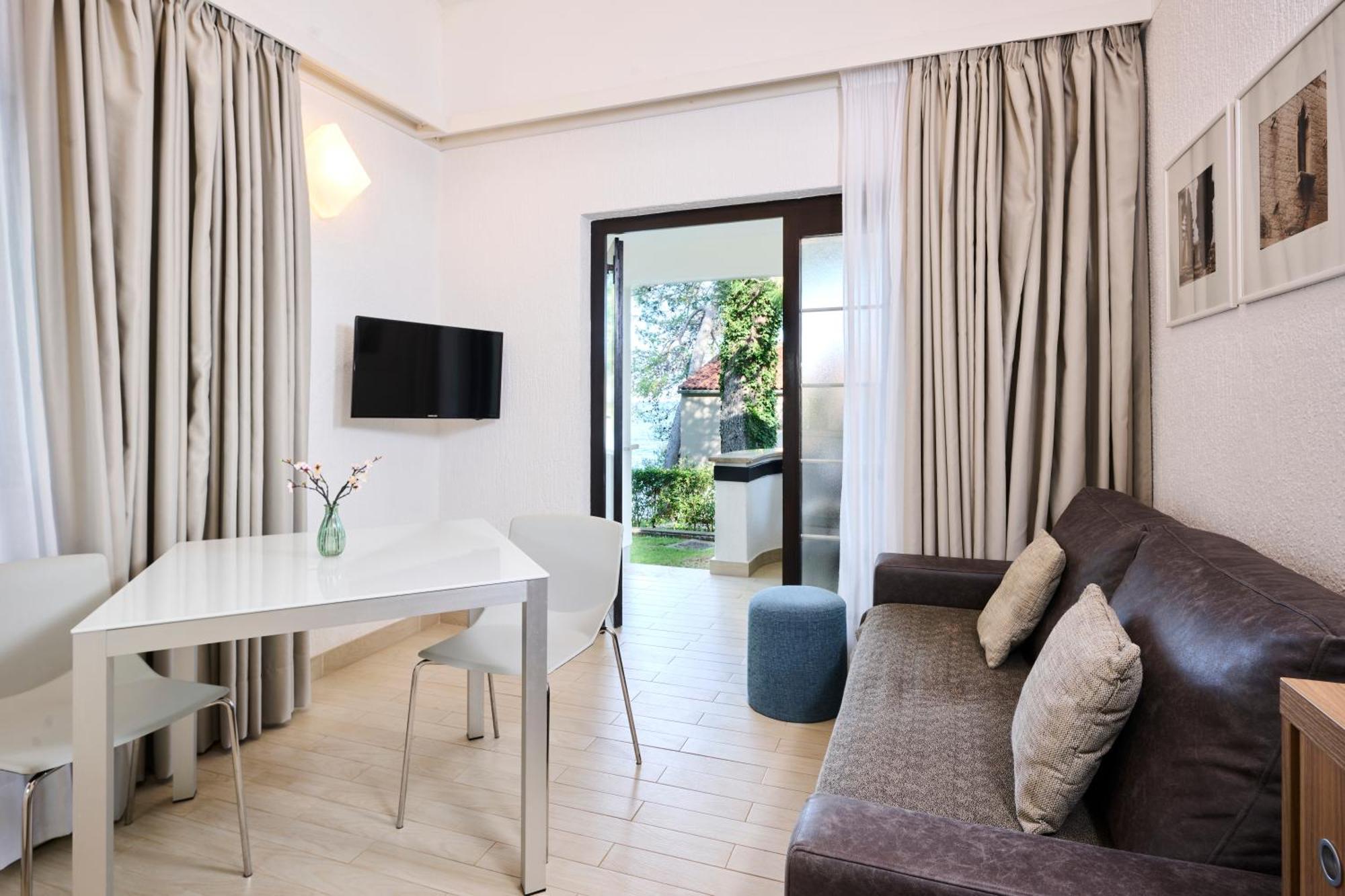 Apartments Galijot Plava Laguna Poreč Exterior foto